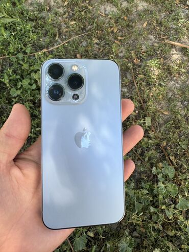 Apple iPhone: IPhone 13 Pro, Б/у, 128 ГБ, Защитное стекло, Чехол, 78 %