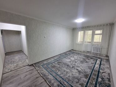 квартиры с подселением для девушек: 2 комнаты, 43 м², 104 серия, 3 этаж, Косметический ремонт