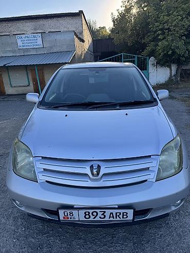 315 70 17: Toyota Ist: 2003 г., Автомат, Бензин — 1