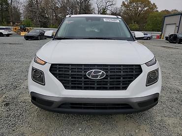 меняю машину на дом: Hyundai Venue: 2020 г., Бензин, Кроссовер — 1