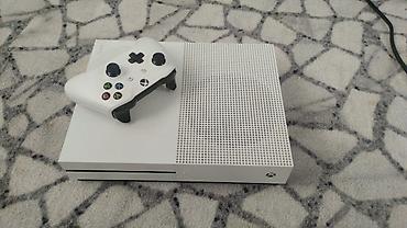 Xbox One: Продаю Xbox one s 1tb coc отличное есть игры как UFC 2 Mafia Metro — 2