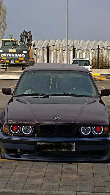 капот на бмв: BMW 5 series: 1993 г., 2.2 л, Механика, Бензин, Седан