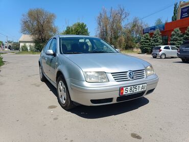 Volkswagen: Volkswagen Bora: 2002 г., 1.6 л, Автомат, Бензин, Седан