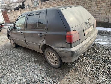 Volkswagen: Volkswagen Golf: 1992 г., 1.8 л, Механика, Бензин, Хэтчбэк