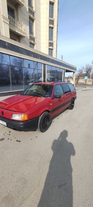 Volkswagen: Volkswagen Passat: 1992 г., 1.8 л, Механика, Бензин