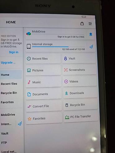 Tableti: Sony Xperia tablet sa originalnom futrolom - Ekran: 8” (prikaz — 17