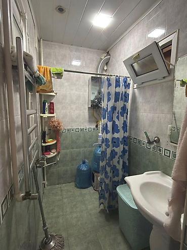 günəşlidə: Bakı, Köhnə Günəşli, 3 otaqlı, Köhnə tikili, m. Həzi Aslanov, 75 kv. m — 4