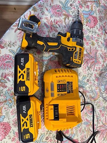 зарядная: Аккумуляторный шуруповёрт/дрель DeWalt XR 18V (бесщёточный) — 3