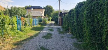 гостевой дом чолпон ата: Дача, 25 кв. м, 2 бөлмө, Кыймылсыз мүлк агенттиги, Эски ремонт