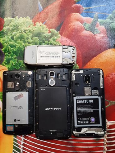 Samsung: Samsung Galaxy J2 2016, 2 GB, rəng - Qara, Sensor, İki sim kartlı — 2