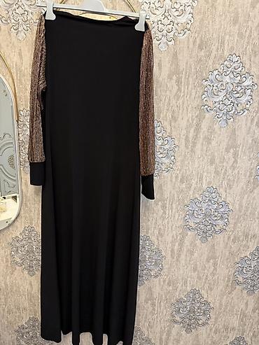 abiye: Zərif abiye paltar - Rəng: qara, qızılı-parıltılı detallar - Model — 2