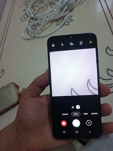 samsun s8: Samsung Galaxy A20, 32 GB