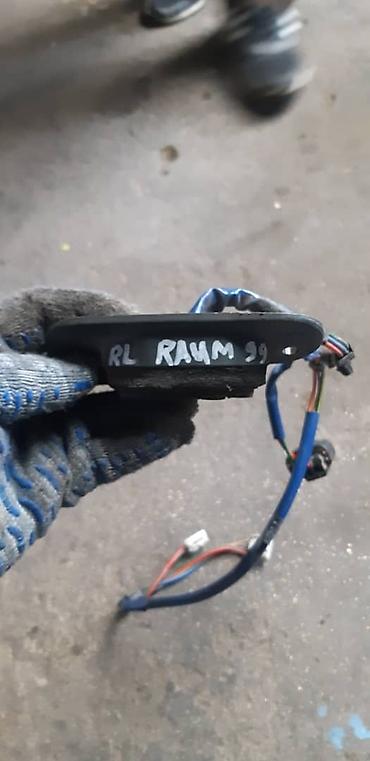 key maker: Toyota Raum Доводчик двери, Тойота Раум доводчик 1998 год — 3