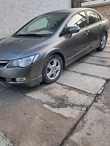 Honda Civic: 2007 г., 1.8 л, Механика, Бензин, Седан