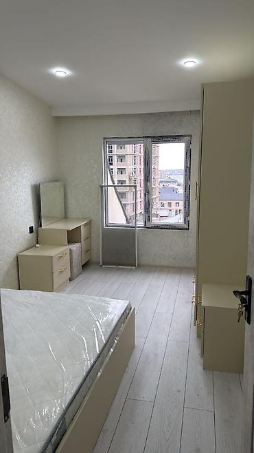 prefabrik ev satilir: Qaraçuxur qəs., 2 otaqlı, Yeni tikili, m. Neftçilər, 47 kv. m — 3