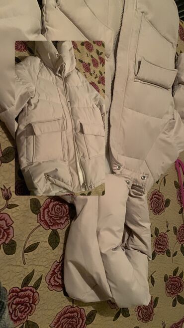 зимние куртки бишкек женские: Пуховик, Короткая модель, С капюшоном, S (EU 36)
