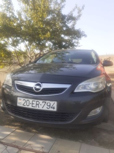 авто на прокат без залога: Opel Astra: 1.3 л | 2011 г. 236239 км Внедорожник