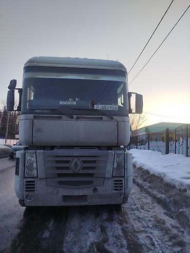 генератор трактора: Тягач, Renault, 2003 г., Тентованный — 2