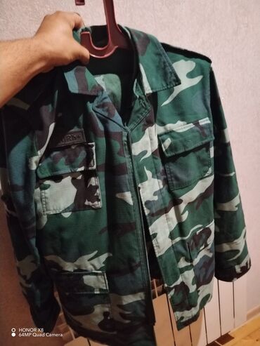Пиджаки: Kamuflyaj gödəkçə/jaket - Rəng və naxış: klassik yaşıl meşə