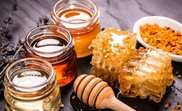 Qaşıqlar: 🍯 Təbii Arı Balı Satılır! 🐝 ✅ Tamamilə təbii və saf baldır –