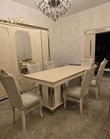 Klassik üslubda qonaq otağı dəsti Tərkibi: - Dikdörtqan formalı, krem lalafo.az -da Klassik üslubda qonaq otağı dəsti Tərkibi: - Dikdörtqan formalı, krem