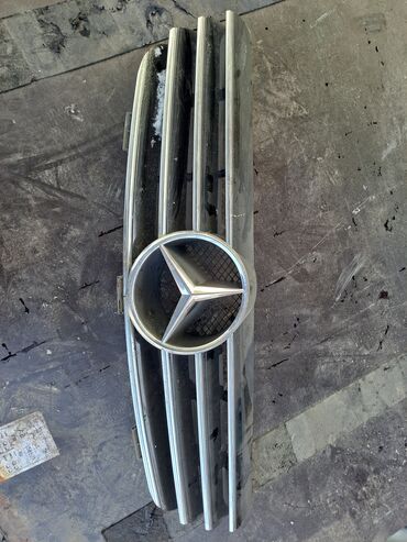 решетки на степ: Mercedes-Benz Б/у, Оригинал