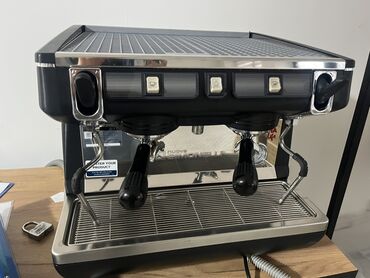 кофе на колесах: Simonelli compact 7и литровый бойлер производительность 150чашек в