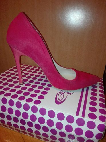 puder roze haljina i cipele: Salonke, 38