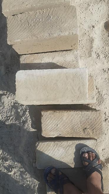 Digər tikinti daşları: Kubi̇k daş ( mi̇şar daşi ) standart eyni ölcüdə (39sm×19sm×16sm) orta — 13
