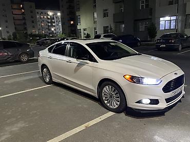 ford tekeri: Ford Fusion: 1.5 l | 2013 il 300000 km Sedan — 5