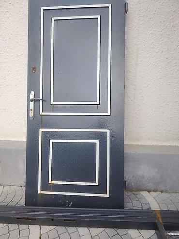 heyet qapıları: Metall giriş qapısı və komplekt çərçivə - Material: qalın metal — 4