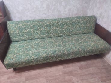 Раскладные диваны: Раскладной диван, Б/у, Двуспальный, Жаккард