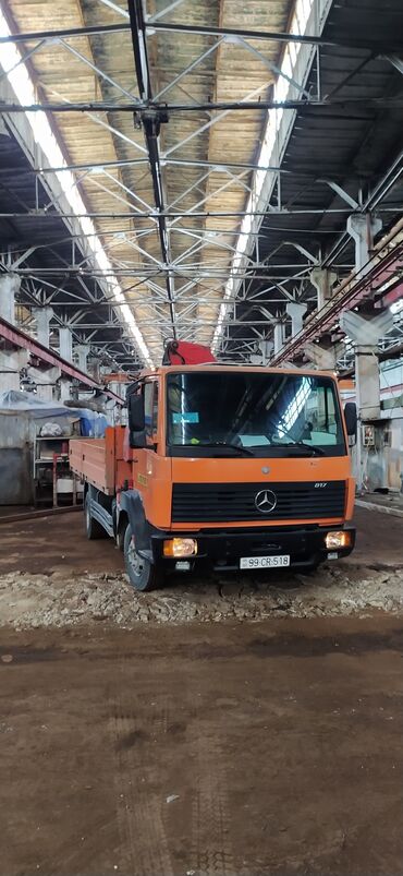 Kranlar: Mercedes-Benz 817 kranlı yük maşını - Buraxılış ili: 1997 - Mühərrik — 2