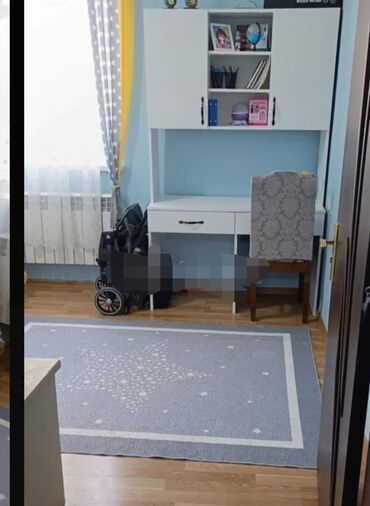 дом с гаражом и мансардой: 100 м², 3 комнаты