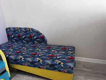 кровати детские бу: Односпальная кровать, Б/у