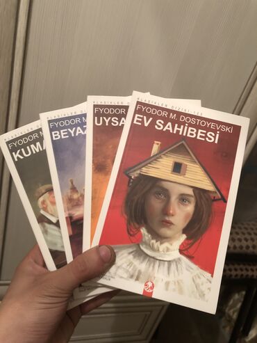 iş əlcəkləri: 4lü set Fyodor M. Dostoyevski. Hər biri yeni kitablardır, təmizdir