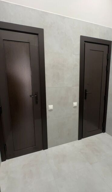 Офисы: Сдаю Офис, 30 м², В бизнес центре, 1 линия