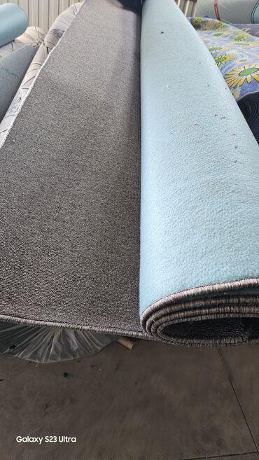 Бильярдные столы: Продаем ковролины для бильярдных клубов. в наличии. писать строго — 2