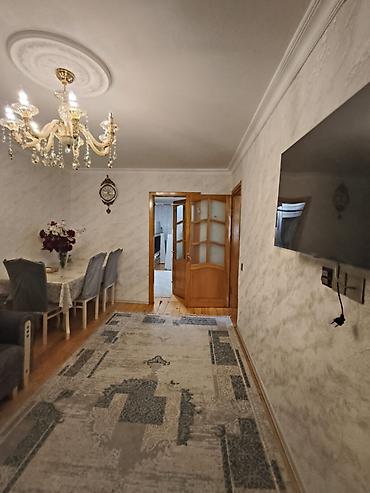 ev alqi satqi gence: Bakı, 2 otaqlı, Köhnə tikili, m. Xalqlar Dostluğu, 50 kv. m — 2