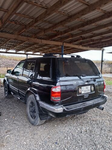 Nissan: Nissan Pathfinder: 3.2 l | 1998 il Ofrouder/SUV — 3