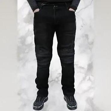 Farmerke: Crne muške farmerke sa modernim dizajnom, idealne za svakodnevno — 13