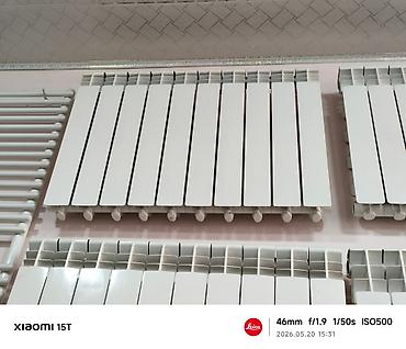 Ağ rəngli alüminium/polad panel radiatorlar (seksiyalı model) -