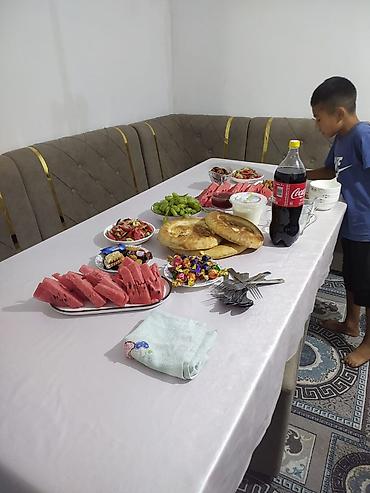 Угловой обеденный диван с большим столом - Комплект: угловой мягкий