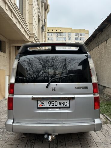 Honda: Honda Stepwgn: 2002 г., 2 л, Газ, Минивэн — 2