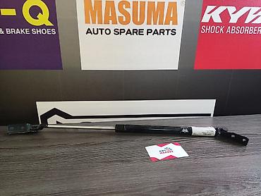 купить маз 5551: Демпфер багаж (WXQP) Модель: MAZDA PREMACY CP 99-05 LH Артикул — 2