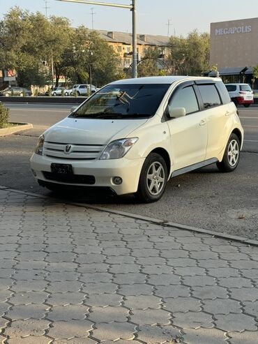 шины на трактор в бишкеке: Toyota ist: 2003 г., 1.5 л, Автомат, Бензин, Хетчбек