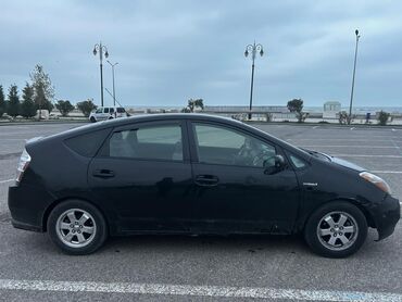 Toyota: Toyota Prius: 1.5 l | 2007 il Hetçbek