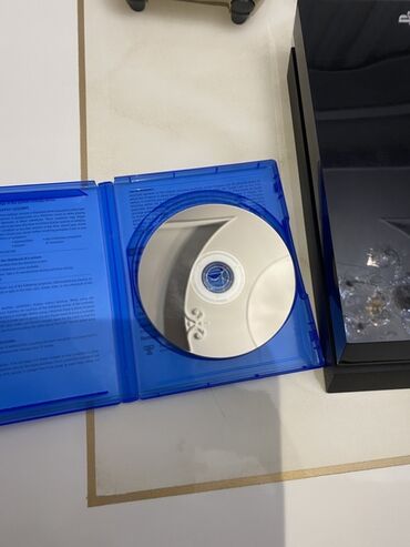PS4 (Sony Playstation 4): PlayStation 4 (PS4) oyun konsolu dəsti Dəstə daxildir: - PS4 konsolu -da lalafo.az — 7 PS4 (Sony Playstation 4): PlayStation 4 (PS4) oyun konsolu dəsti Dəstə daxildir: - PS4 konsolu — 7