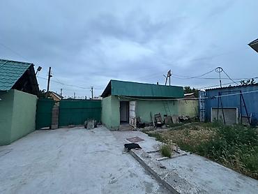 частный дом ак орго: 🏡 Продаётся участок с домом в жилмассиве Ак-Орго! 📍 Адрес: жилмассив — 6