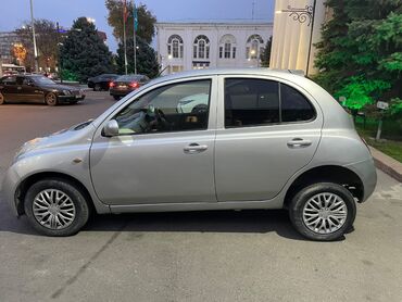 Nissan: Nissan March: 2002 г., 1.3 л, Автомат, Бензин